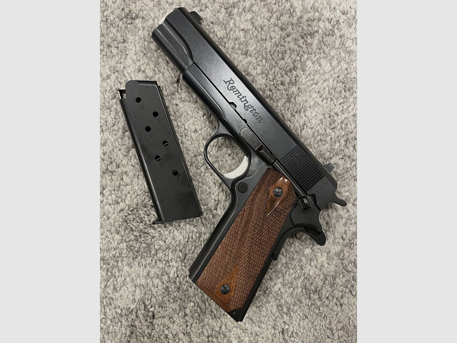 Remington 1911 R1, immagine 3 di 10