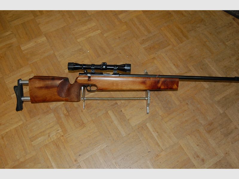 EL Match Büchse Walther Kal 22lr mit ZF 4x32 Abs.1 u. UIT Schiene