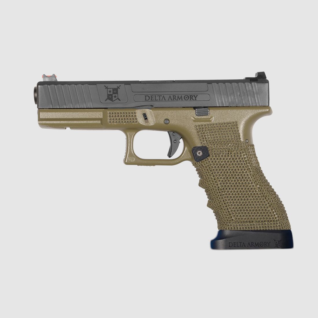 P04 GBB Airsoft Pistole mit Grip Stippling in Oliv | Delta Armory
