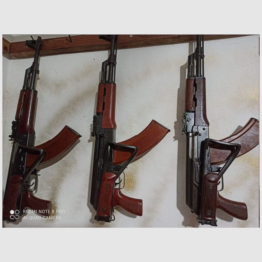 S.U.C.H.E rode AK handbescherming zoals b.v. Chinese Type 56-2 van Norinco / Polytech / Real Sword