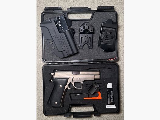 SIG Sauer P226 | 9 mm Luger | Eckernförde | Optics Ready | accessory package
