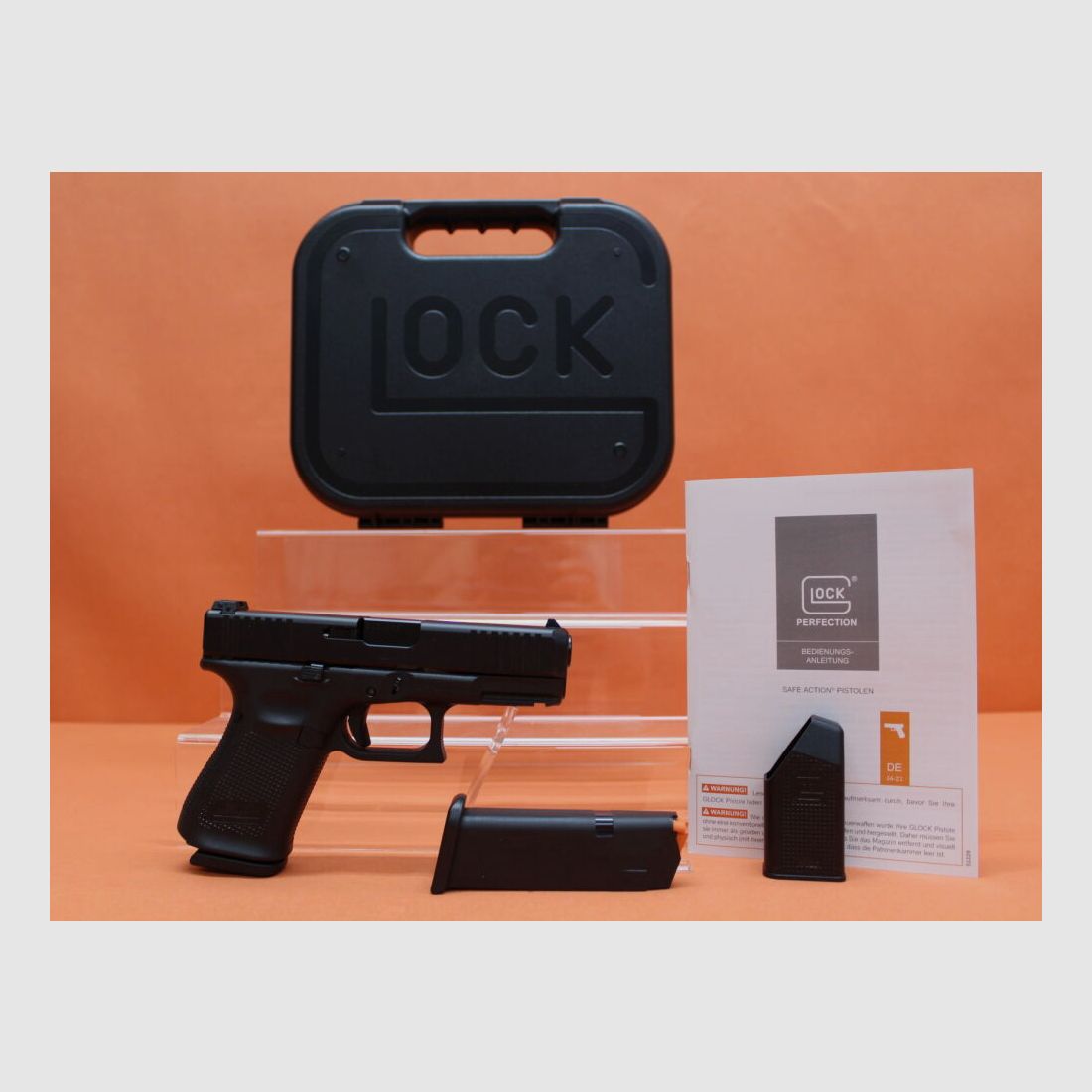 Glock Ha.Pistole .40S&W Glock 23 Gen5 102mm Lauf/ Front Serrations/ Reservemagazin