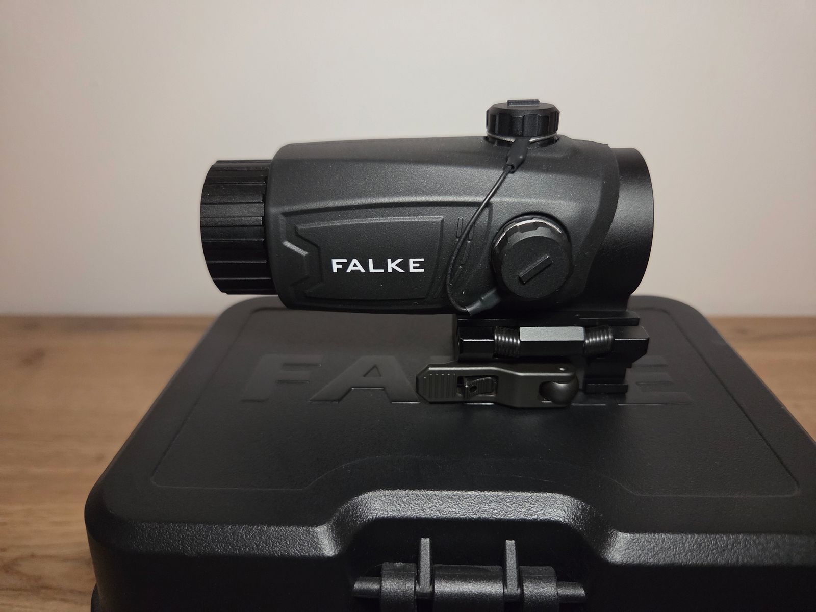 Falke Magnifier B3X LE FlipUp Montage 3 fach Vergrößerungsmodul