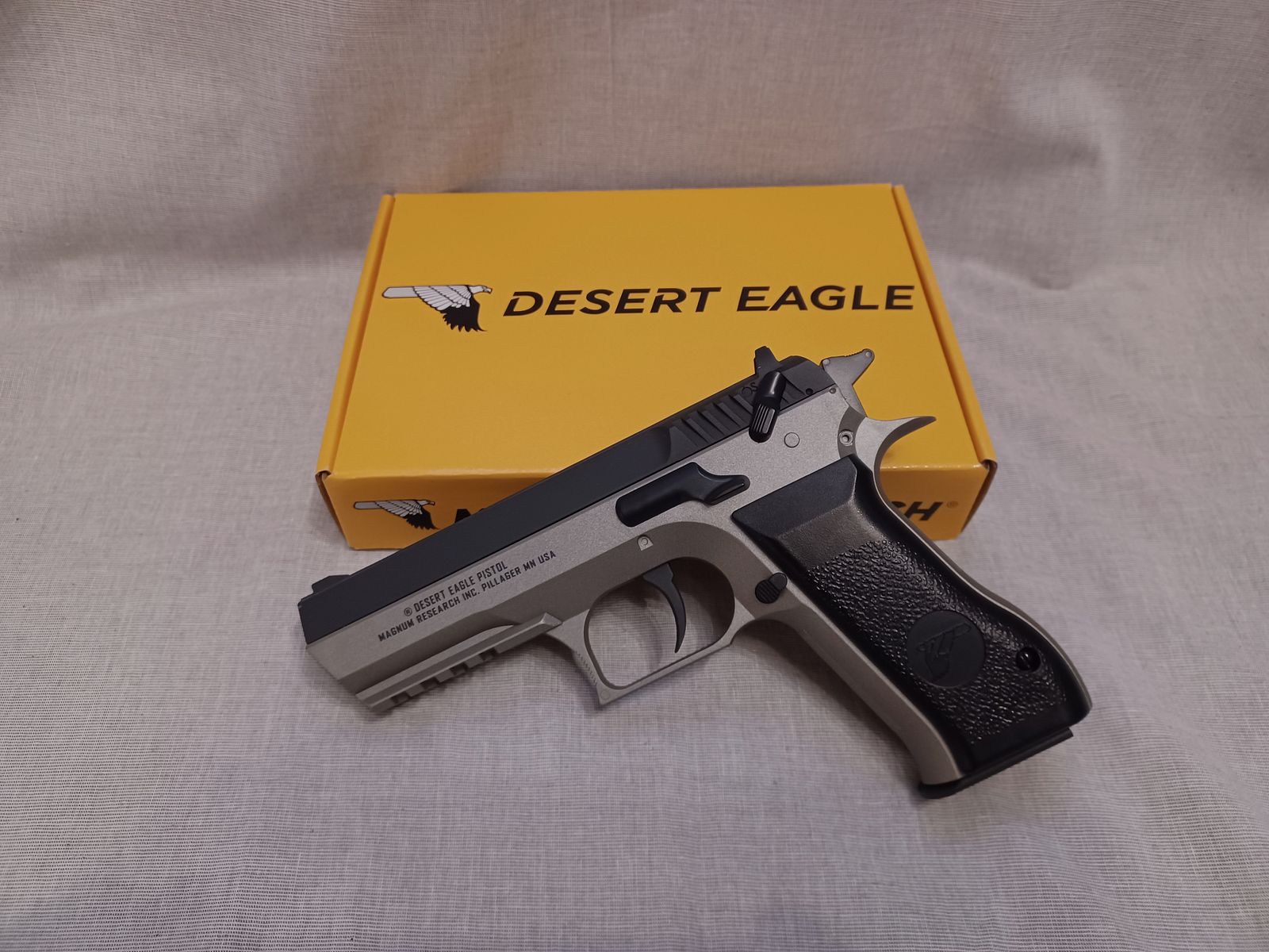 Baby Desert Eagle / Bicolor / 4,5 mm BB / CO2 / Pistole / OVP (27)
