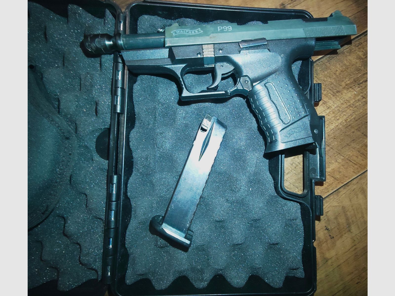 Walther P99 9mm Pak Schreckschuss Neuwertig