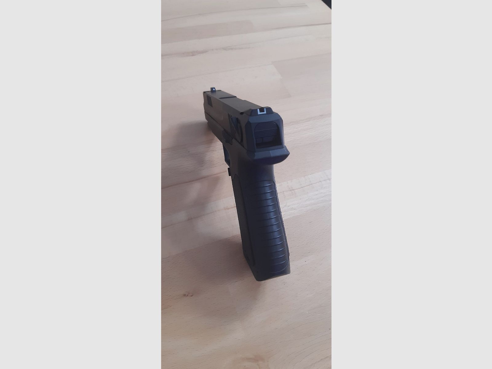 Cyma CM127 Airsoftpistole AEP 0,5Joule 