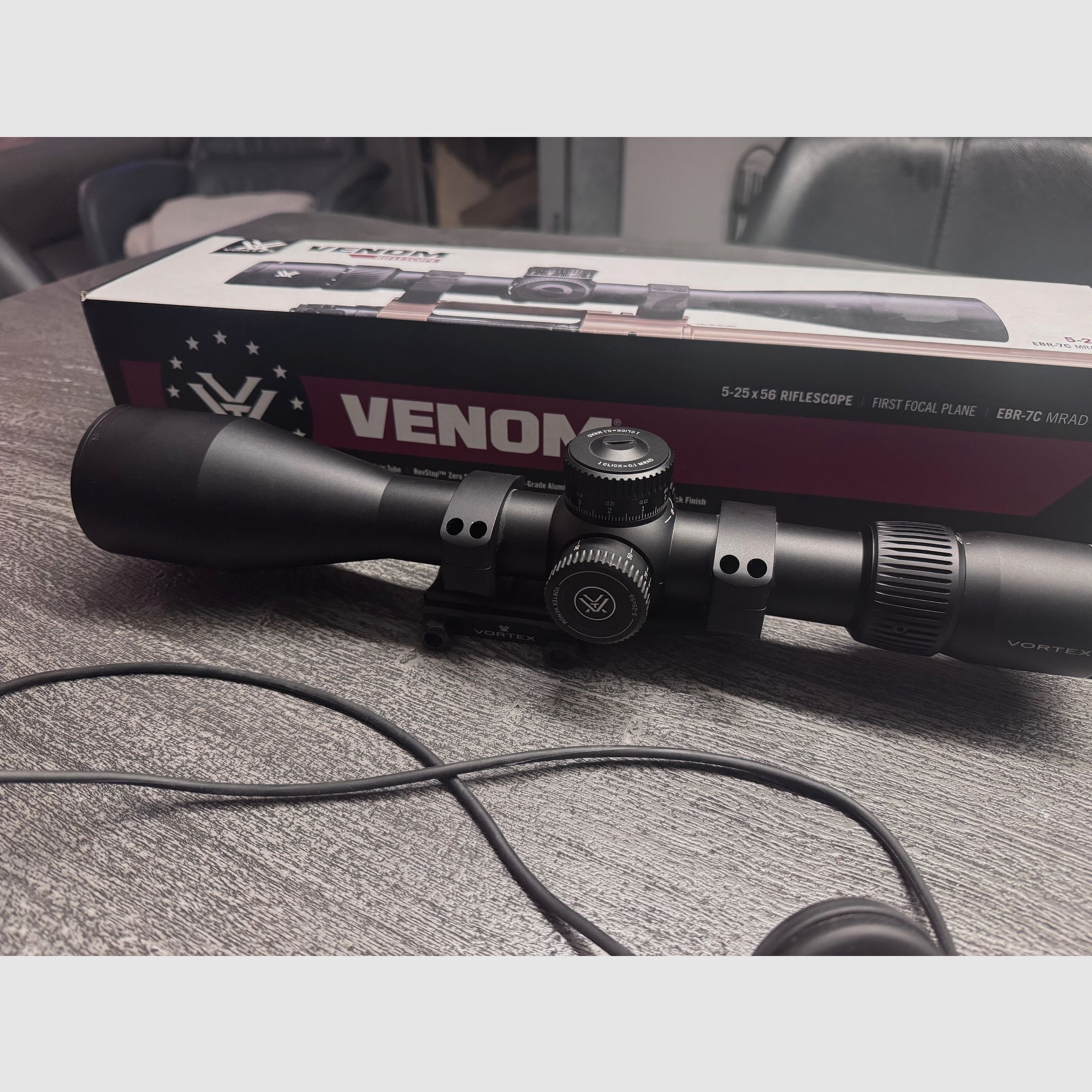 Vortex Venom 5-25x56 FFP EBR-7C MRAD mit Montage