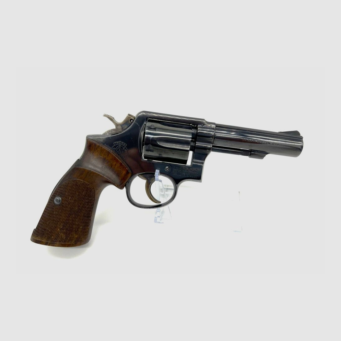 Smith & Wesson Model 10-6 "Bull Barrel" 1962	 .38Special