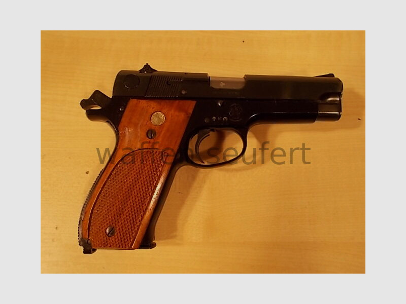 Smith & Wesson M39-2 Pistole