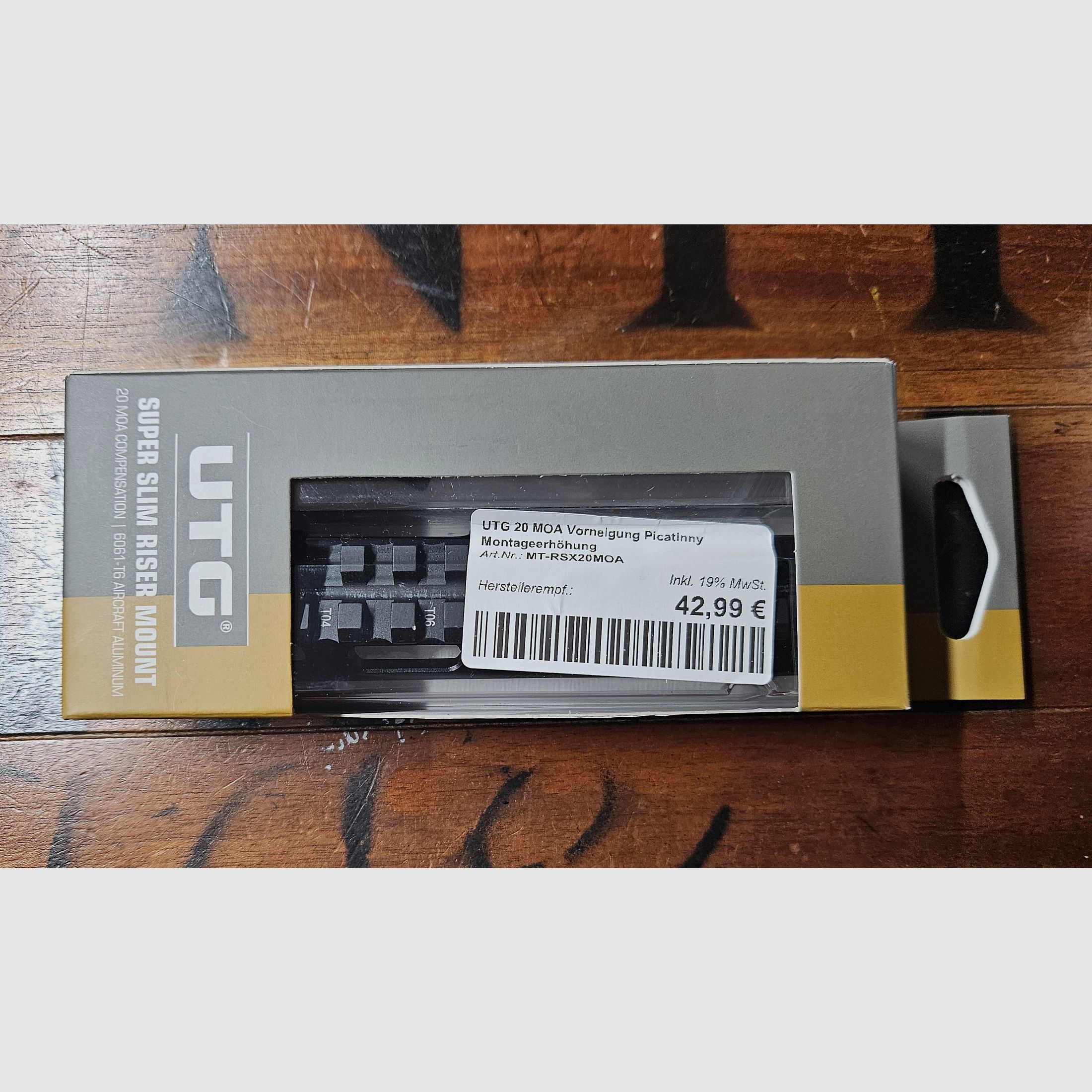 UTG mount riser, 20 MOA cant, Picatinny, 13 slots, image 1 of 2
