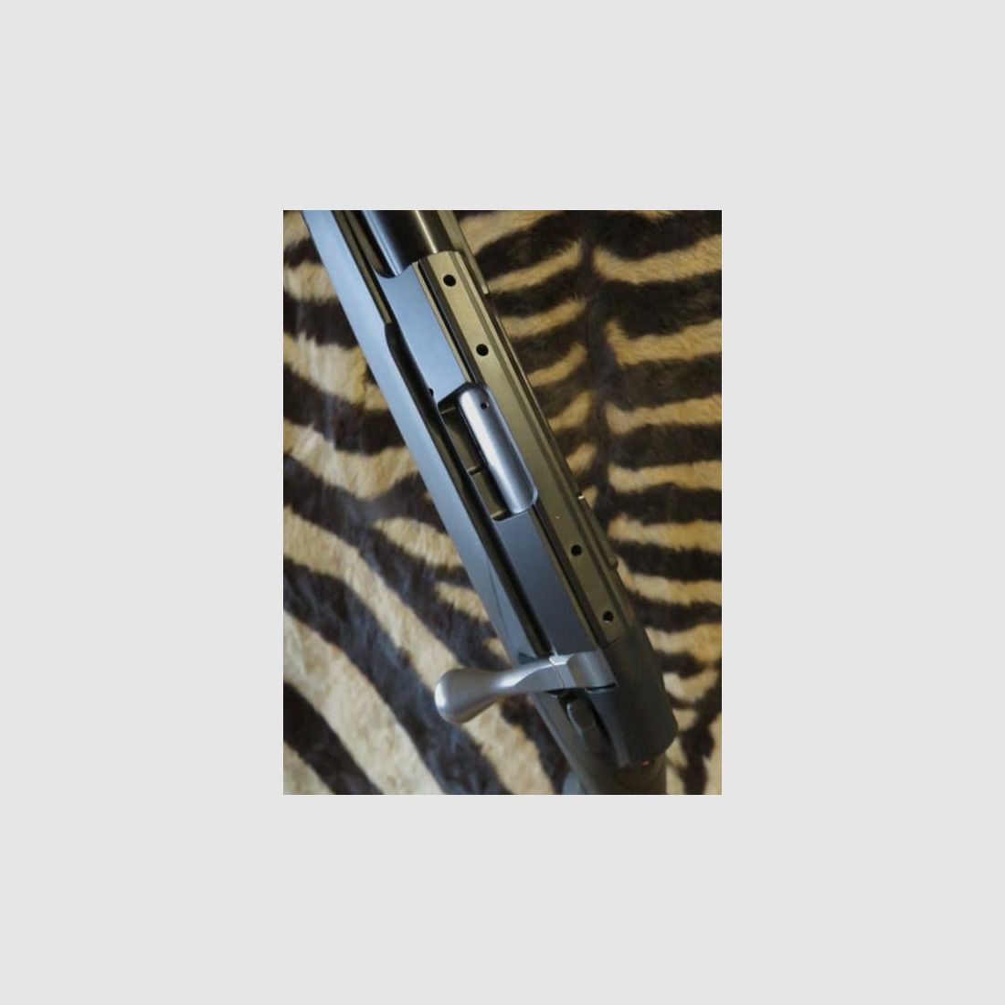 Repetiergeweer TIKKA T1X LINKSHANDIG kal.17hmr loop 51cm gewikkeld 1/2×20, afbeelding 4 van 9
