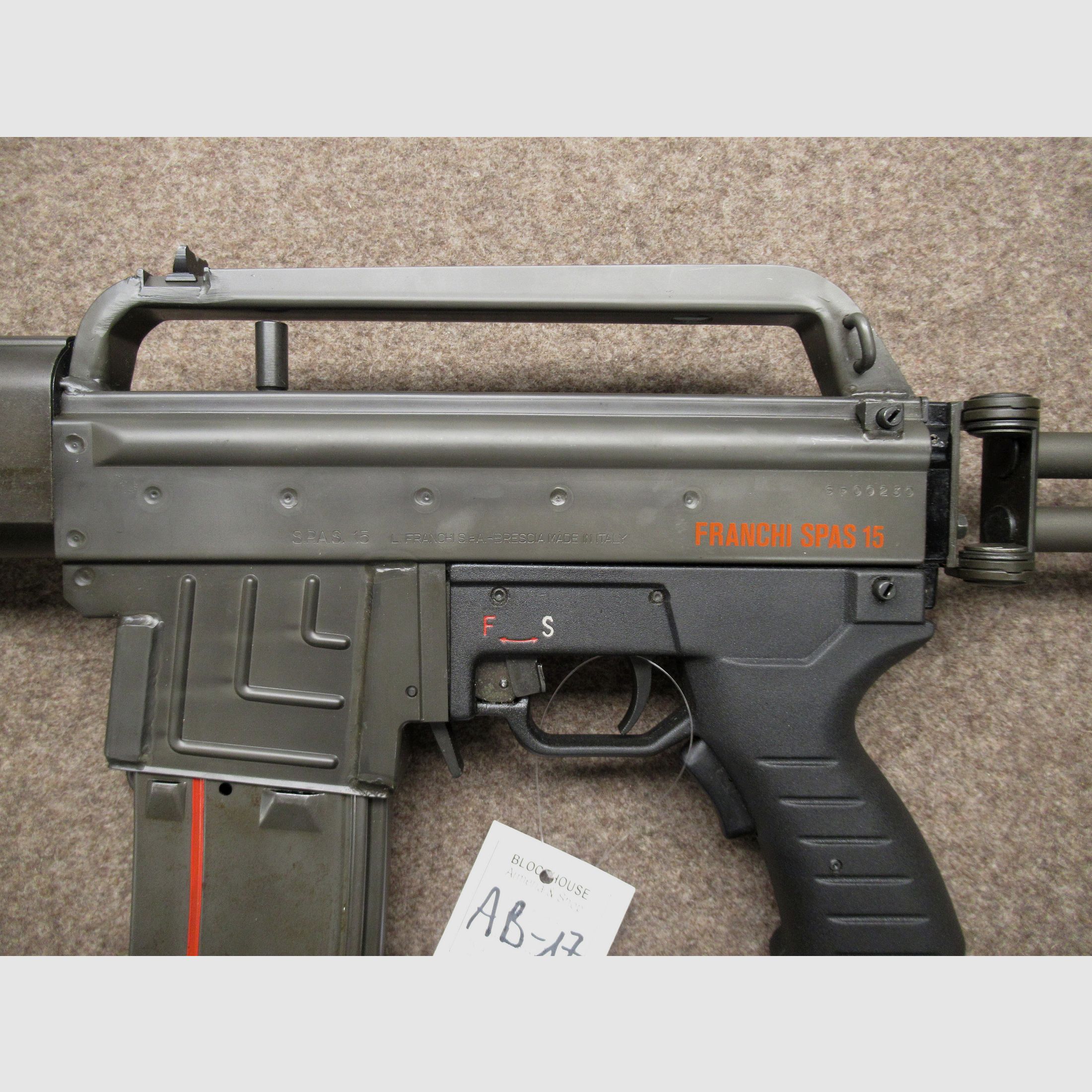 AB-17 fusil semi-automatique FRANCHI mod. SPAS 15 cal. 12/70, image 3 sur 4