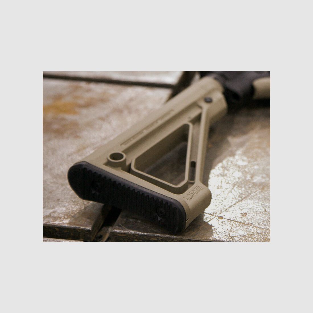 MAGPUL MOE-Fixed Festschaft FDE (Flat Dark Earth)