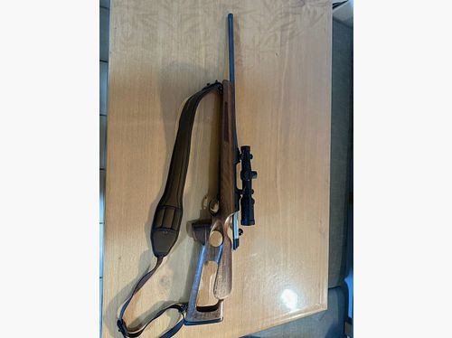 Anschütz 1782 with a hole stock in caliber .308 with Zeiss Conquest V4 1-4x24