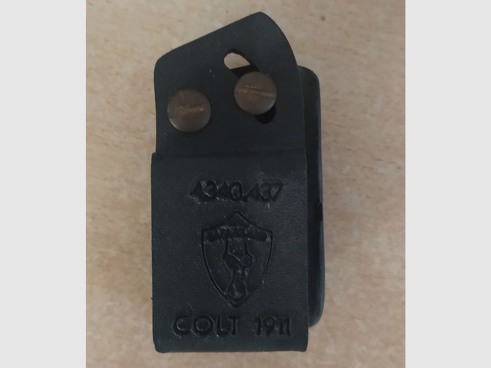 Schnellziehholster+2 Magazinhalter + normales Holster für .45 acp