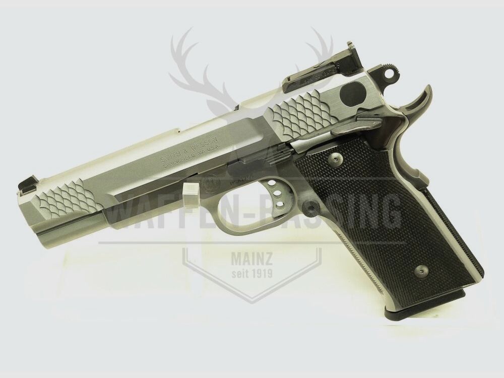 Smith & Wesson PC 945-1, image 2 sur 4