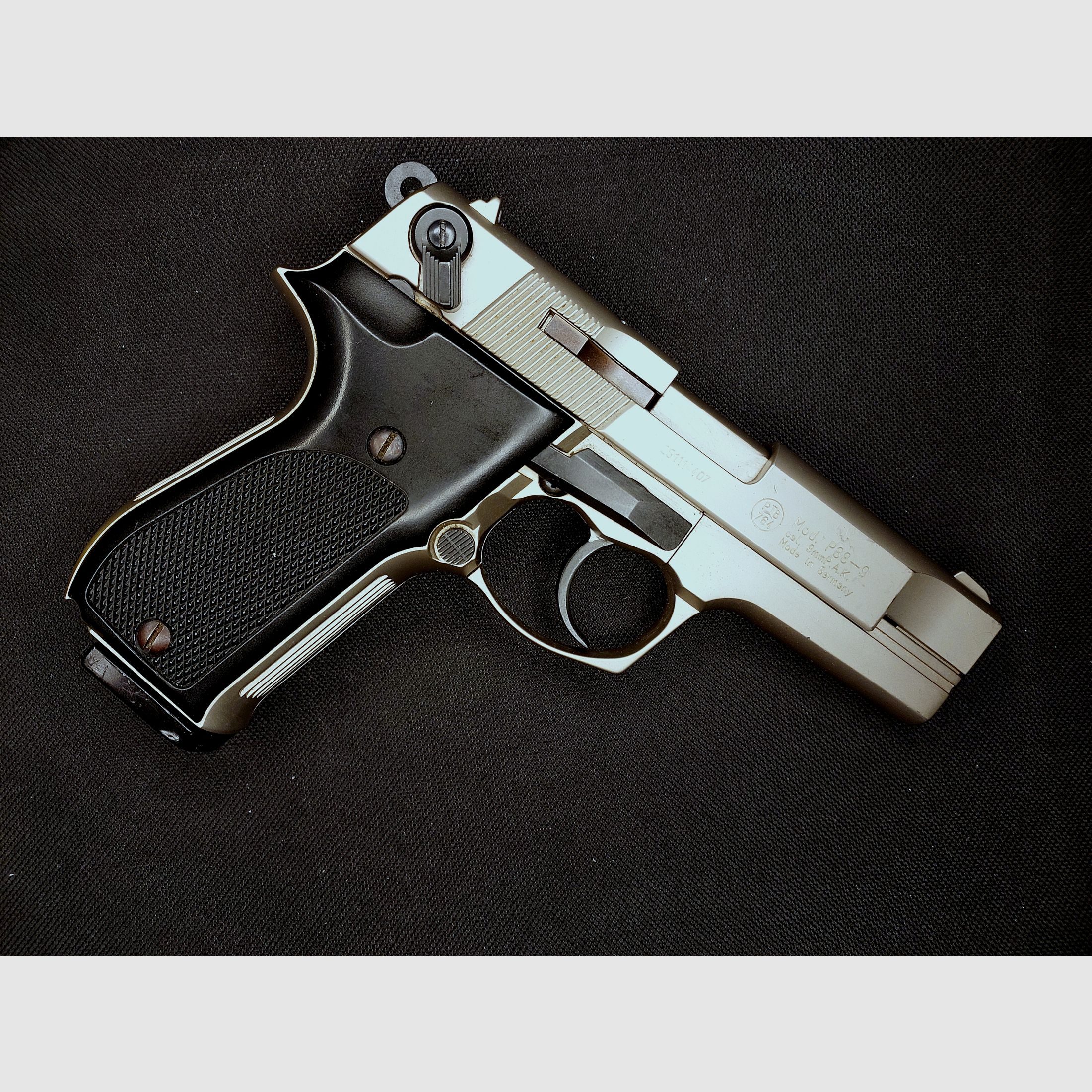 Walther P88-9 (P 88 Compact) pistola a salve 9mm P.A.K. nichelata (PTB 764) 3 magazine
