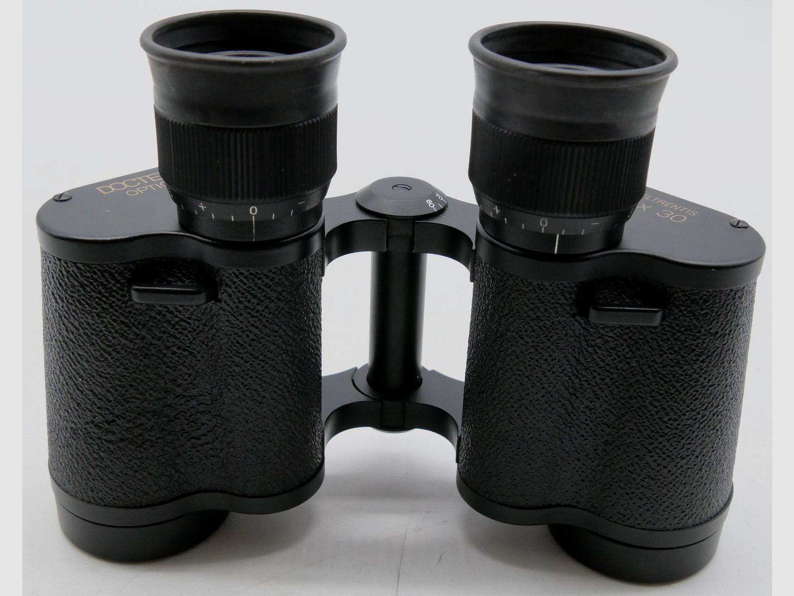 Fernglas Docter Optic DELTRENTIS 8x30 super Zustand Siehe Bilder H333