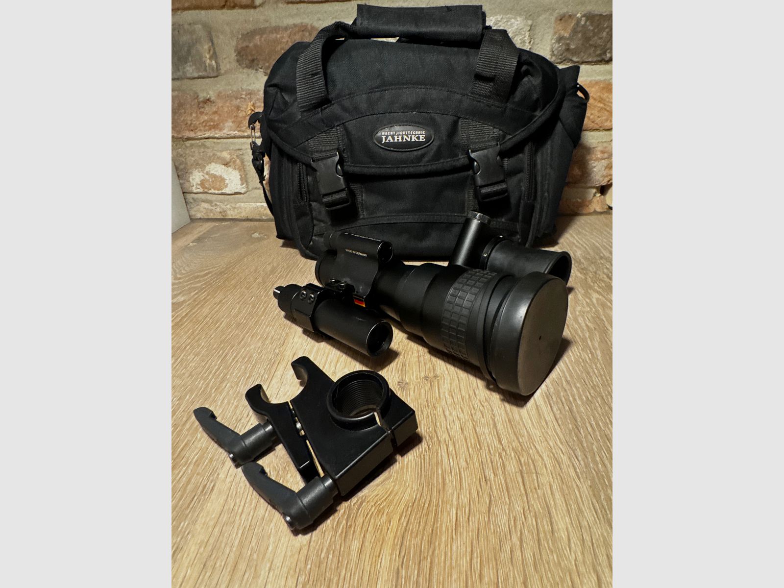 Jahnke DJ8 5x56 Photonis Hypergen side solution