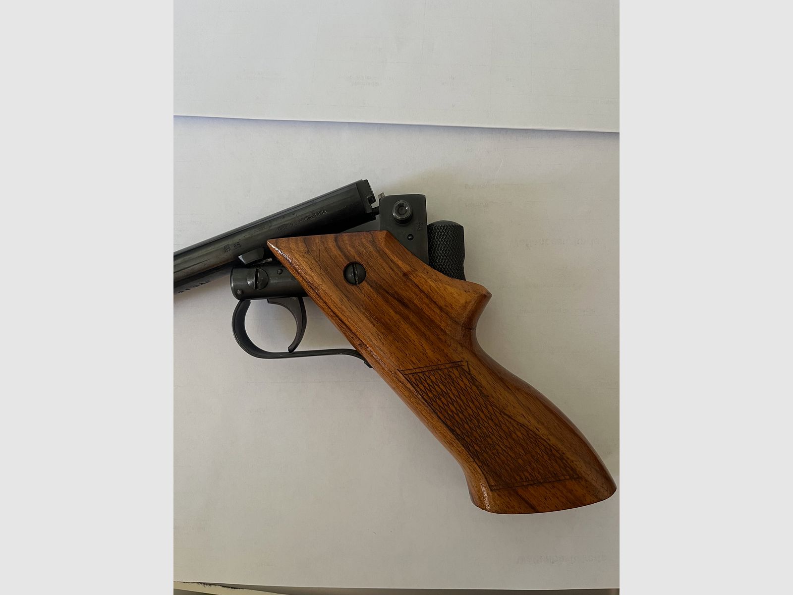 Brünner .22 lang Kipplauf-Kurzwaffe