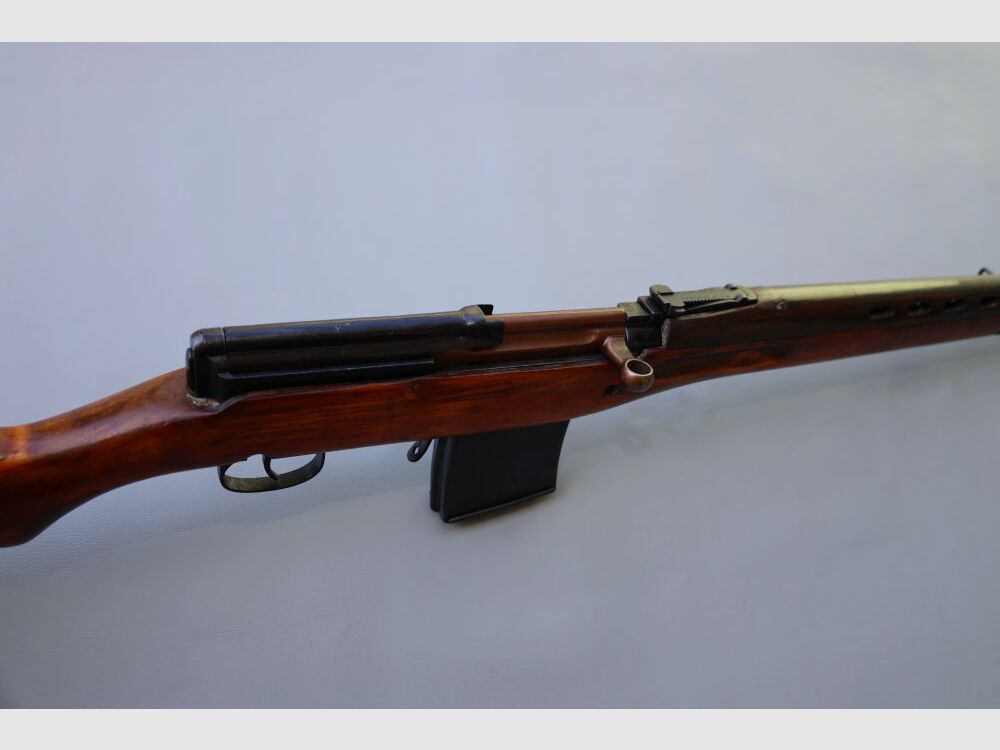 Tokarev SVT-40