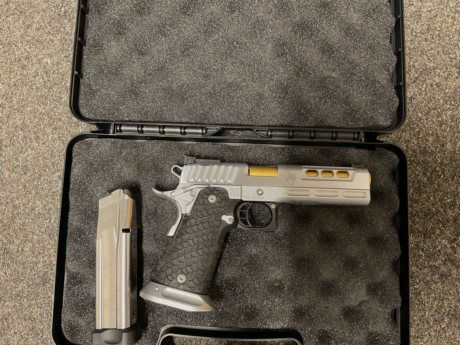 STI 2011 DVC Limited 40S&W