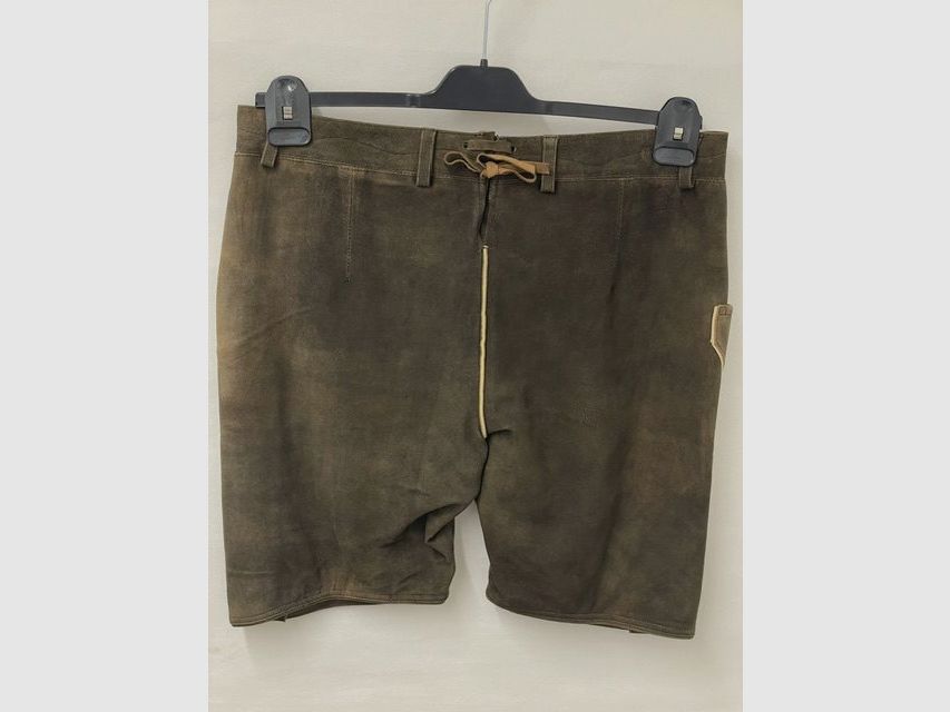 Pantalon en Cuir Traditionnel pour Femme, image 2 sur 2