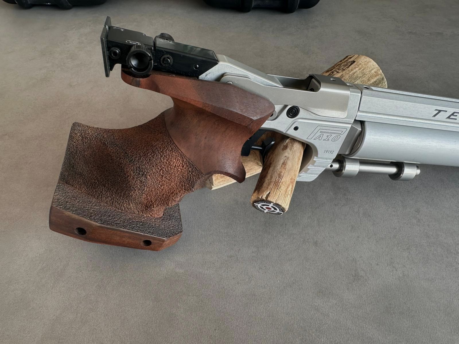 Tesro Match Luftpistole PA 10-2