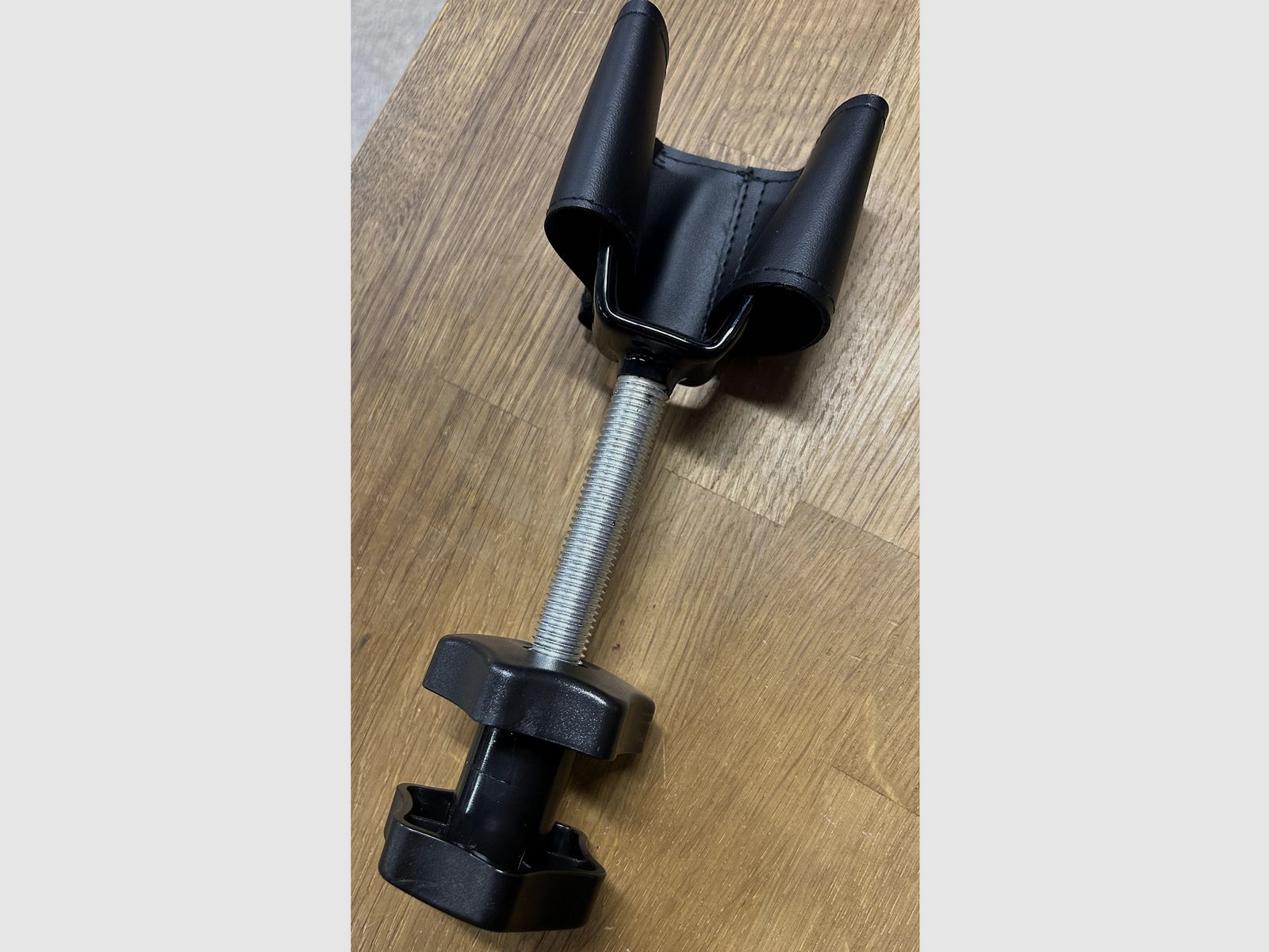 Wsparcie tylne kompletne z nakrętkami i zatrzymaniem odrzutu dla 5etta wprowadzenie pomocy