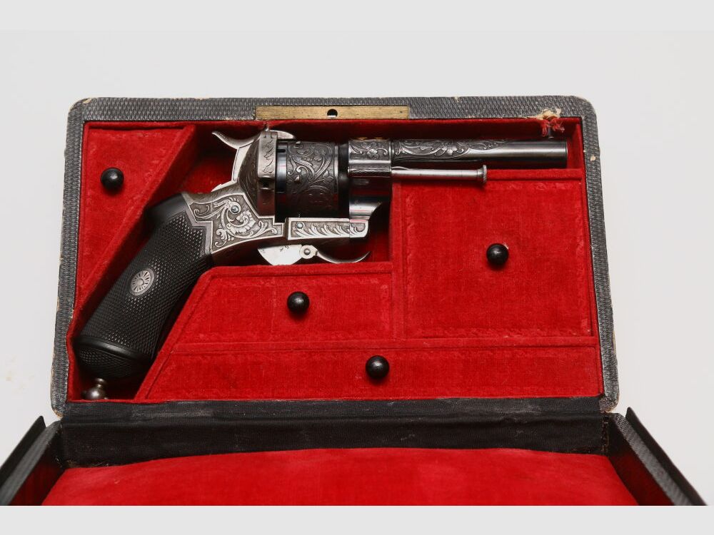 Lefaucheux Revolver Rarität mit passender Schatulle Vollgravur Stiftfeuer