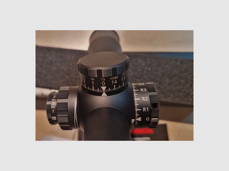 MINOX Zielfernrohr ZP5 5-25x56 Absehen MR5