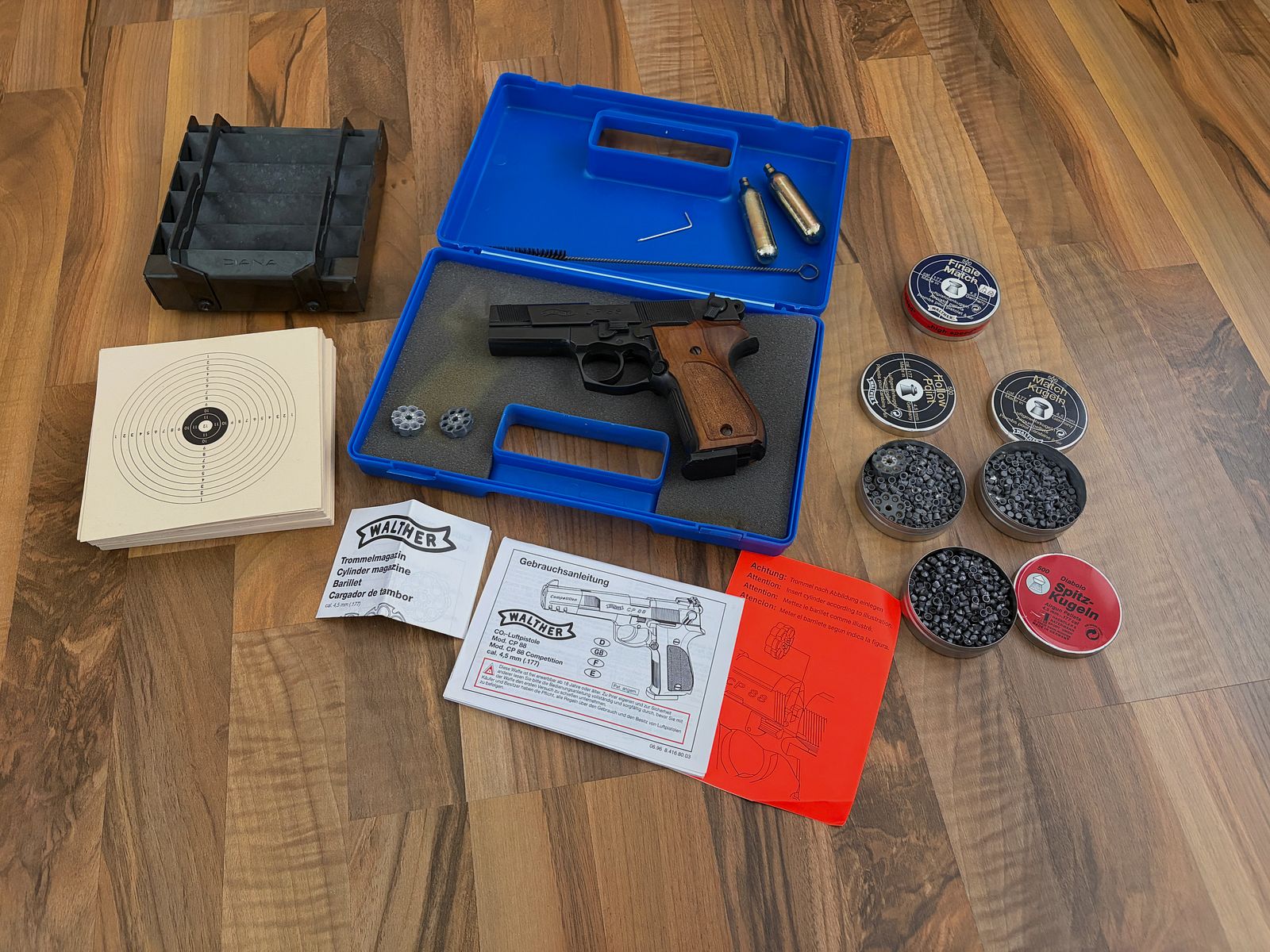 Walther CP88 CO₂ Pistolet 4,5 mm dans la mallette avec accessoires I Diabolos et boîte de récupération de balles / cibles