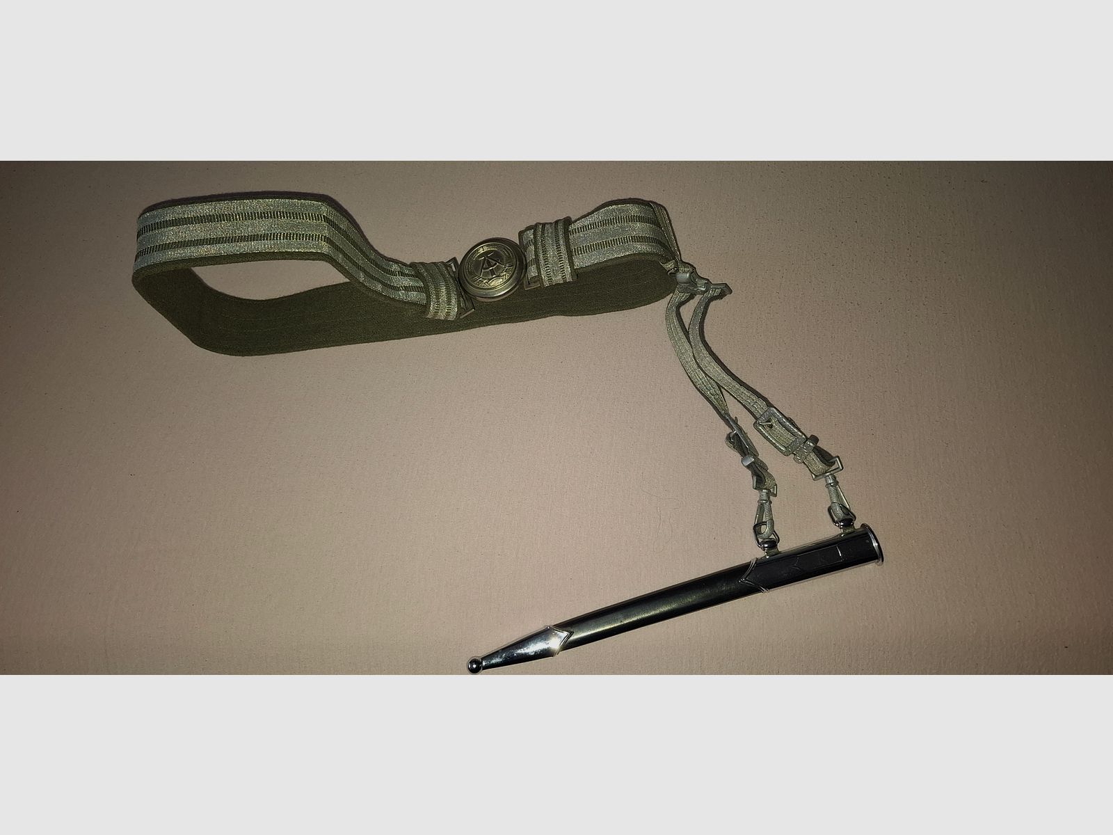 NVA Oficerski sztylet