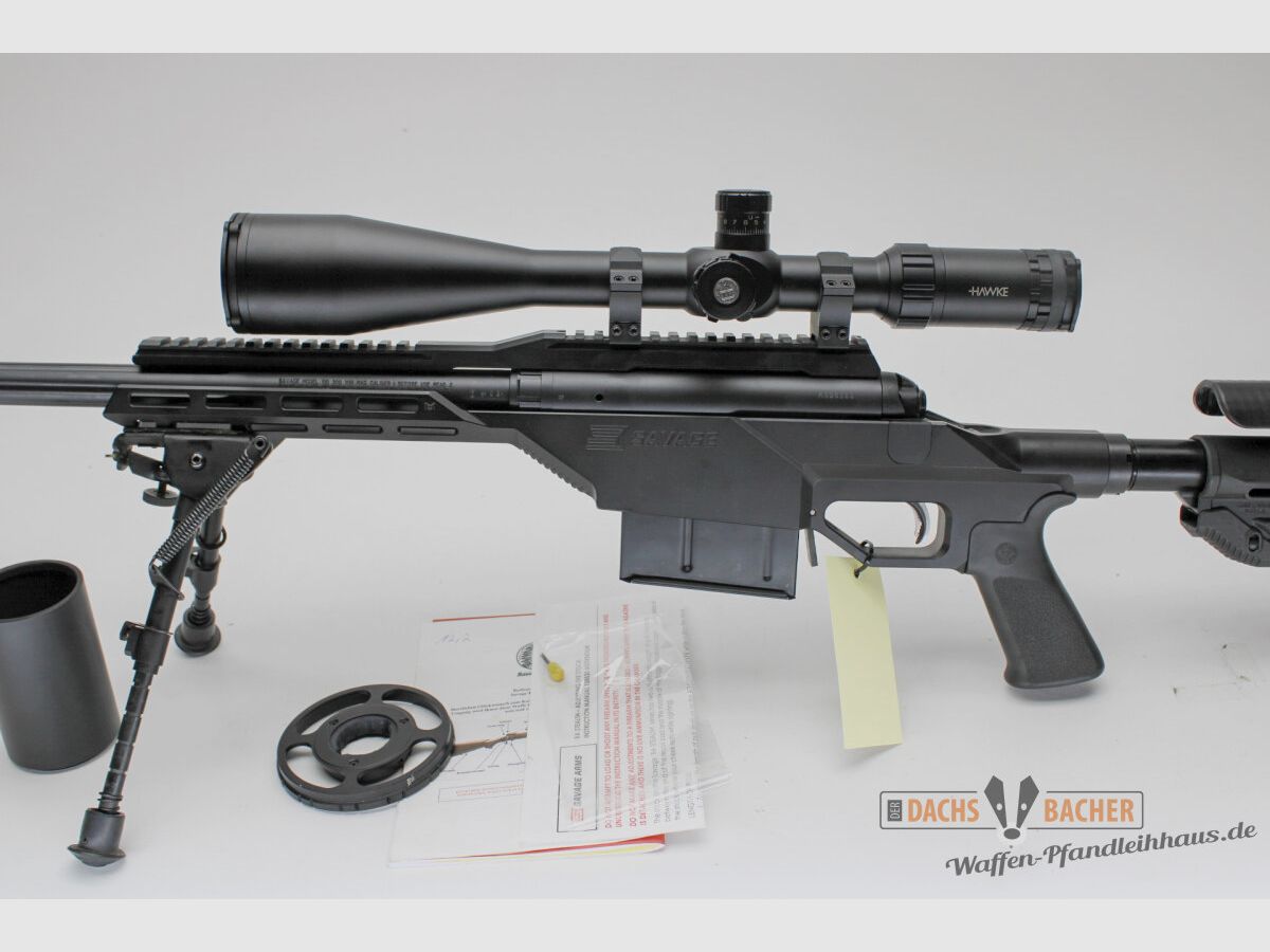 Rep. rifle Savage 110 BA Stealth cal. .300 Win Mag con Hawke Sidewinder 8-32x56 y bipode