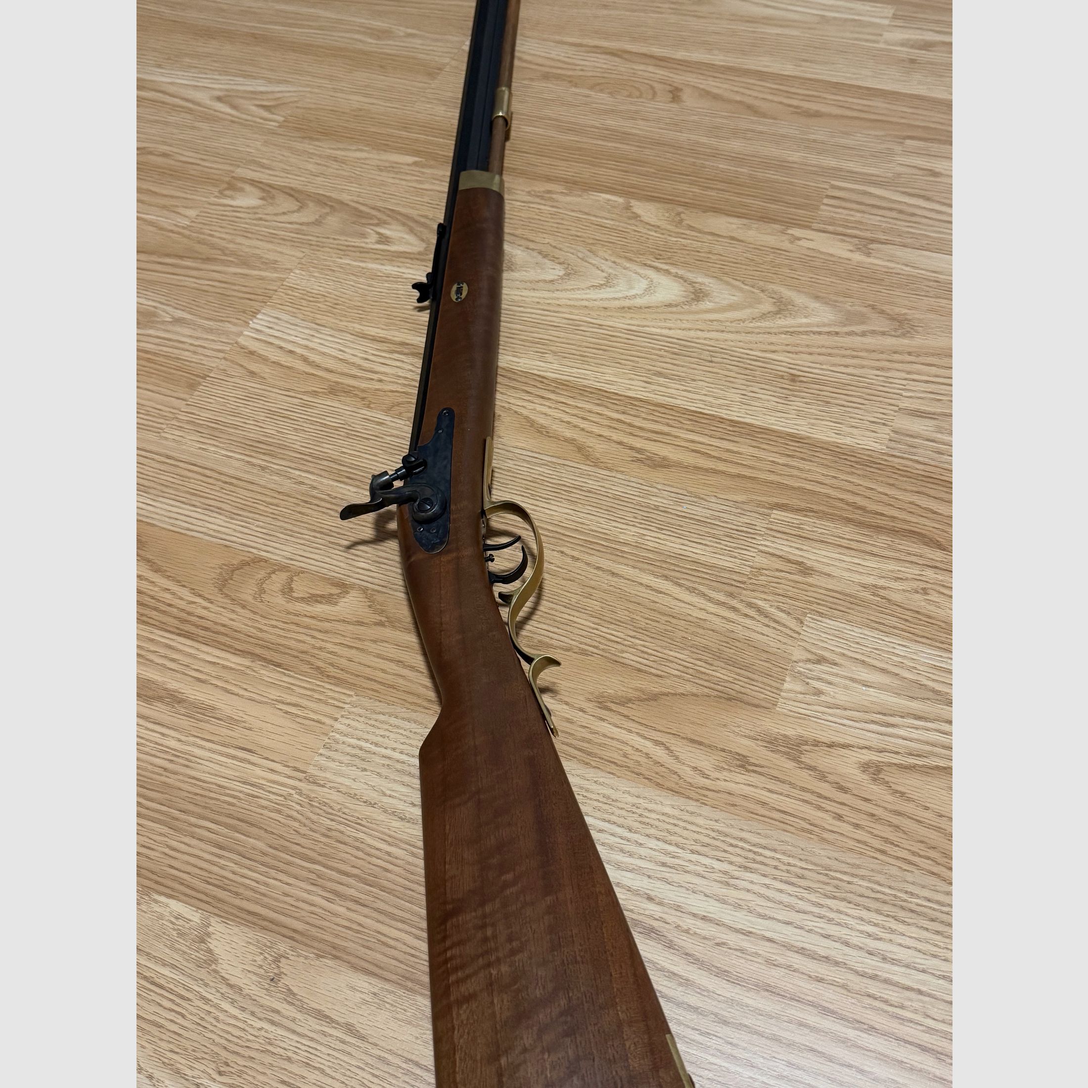 Davide Pedersoli Vorderlader Hawken Ziel Traditionell Kaliber 45.