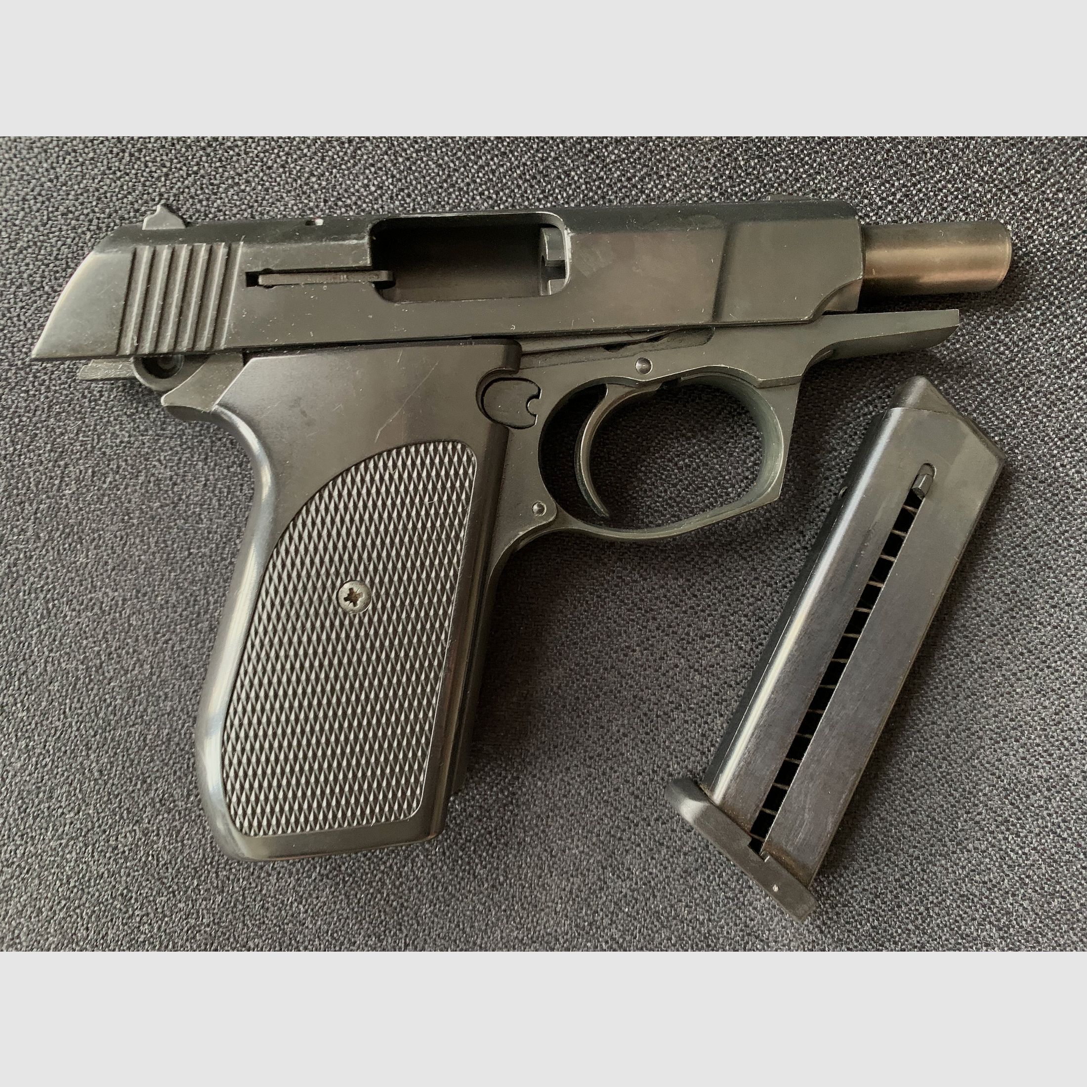 Röhm RG 88 PTB 670 9mm P.A.K.