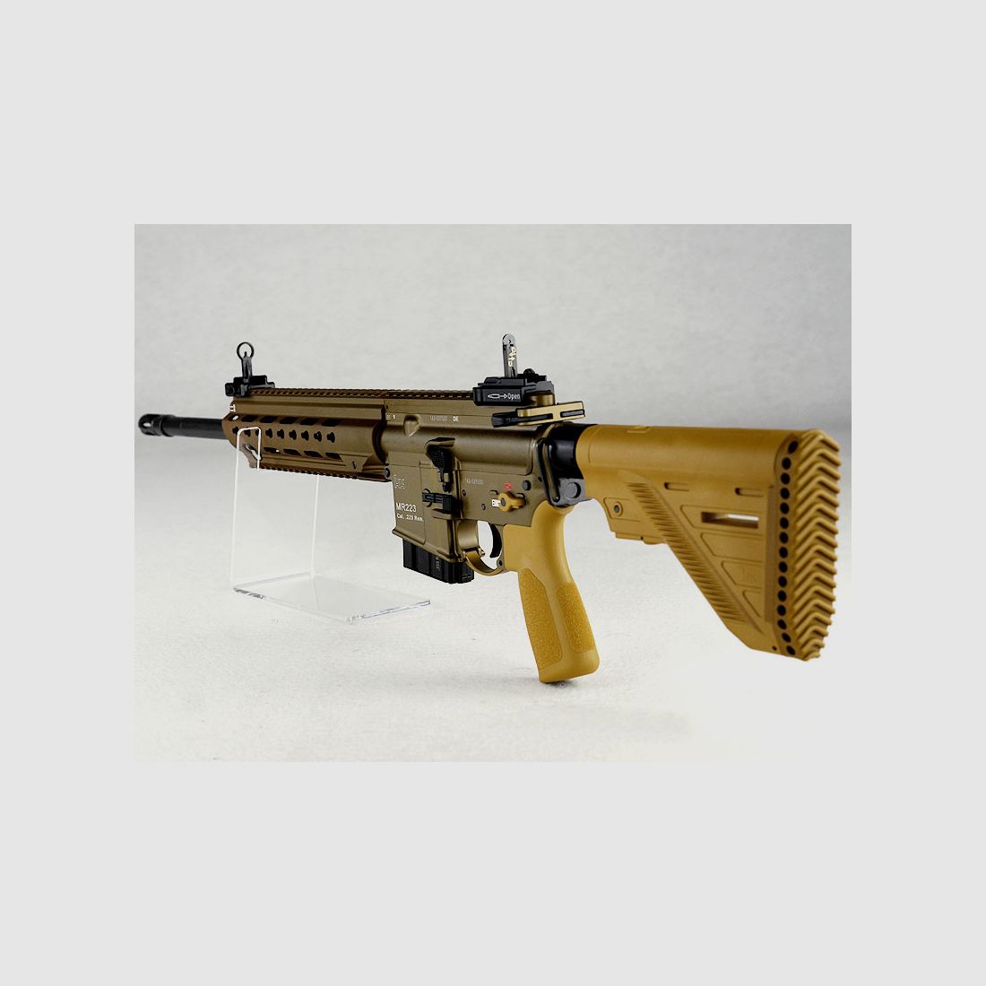 Heckler & Koch MR223 A3 Slimline 16,5", RAL8000 con impugnatura corta