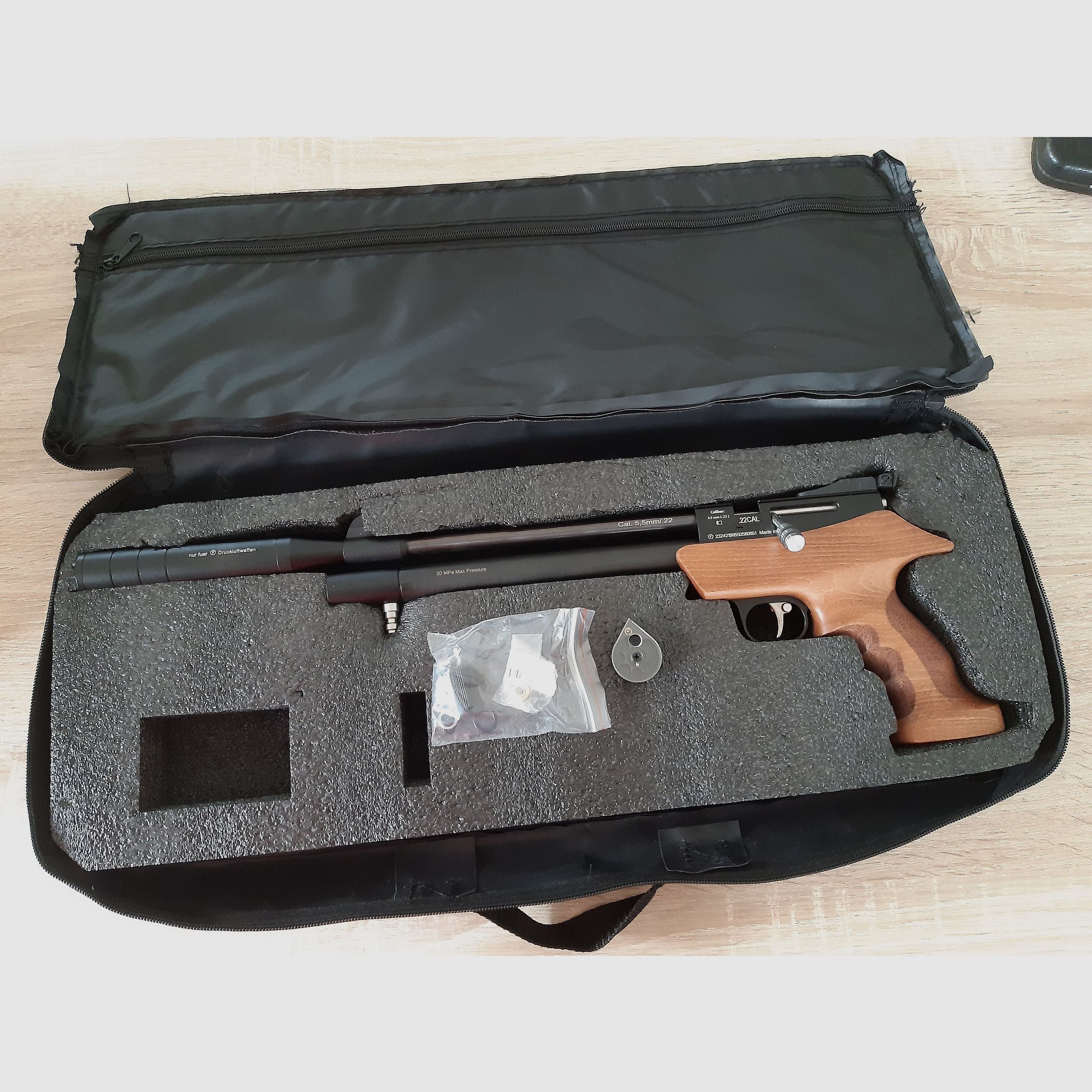 Pressluftpistole Diana Bandit Gen II Holz-Matchgriff mit Fischhaut  Magazin Schalldämpfer Kaliber 5,5 mm 