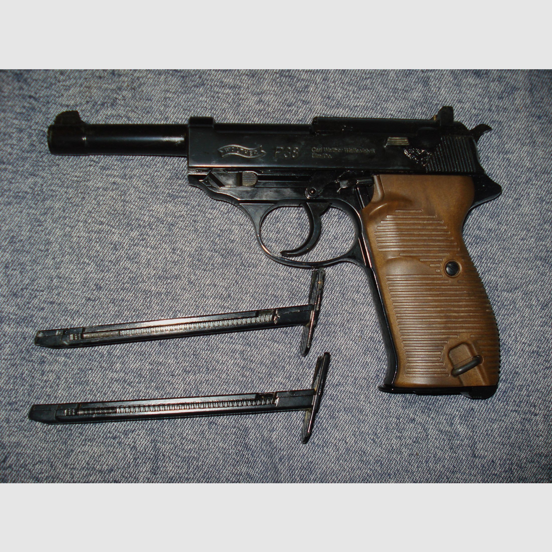 CO 2 Pistole WALTHER P 38 mit Zubehör