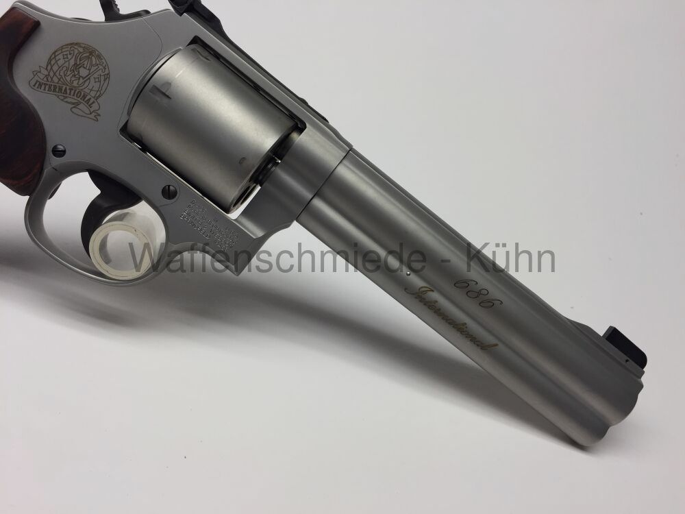 Smith & Wesson 686 International