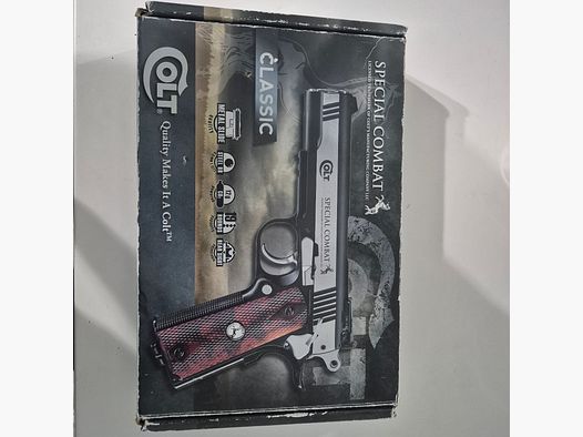 Colt Special Combat Classic CO₂ 4,5 mm BB + 215x 12g CO₂-capsules