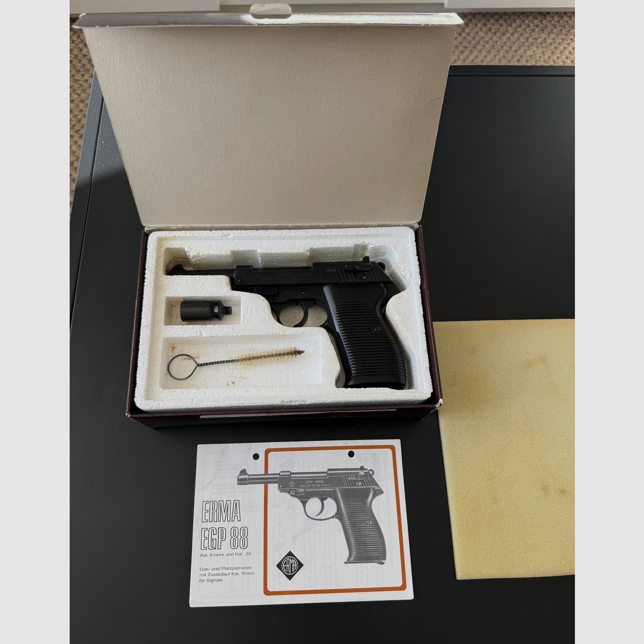 ERMA EGP 88, P1 P38 Nachbau, Kal. 8mmK und Kal. .35, Originalverpackung, Sammlerstück