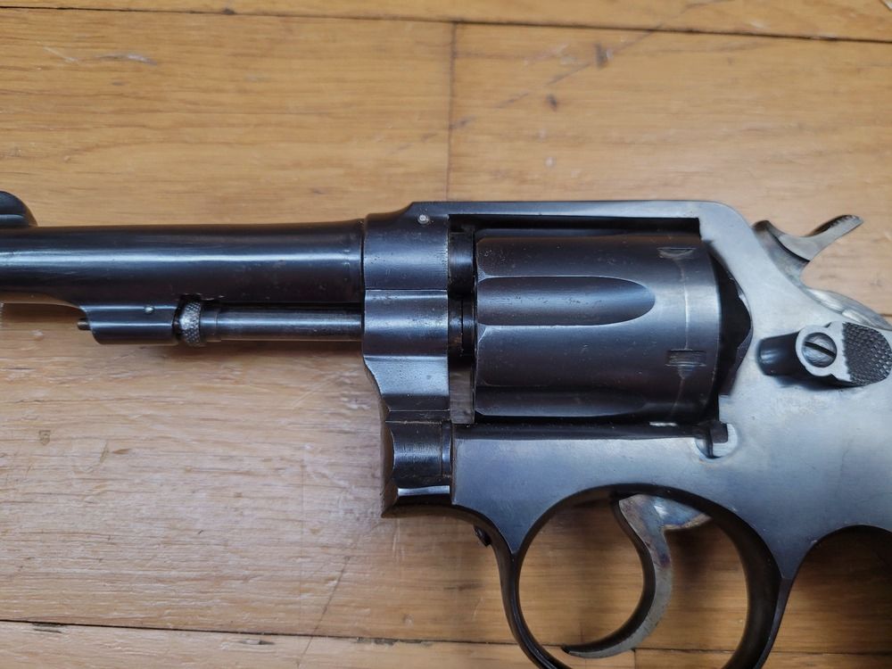 Schöner und guter Revolver 1892 spanisch aus den französischen Bestellungen von 1917 - Herstellung Trocaola Aranzabal Y Cia in Eibar - Kal. 8mm92 - Etui, Handschlaufe und Gurt - Schöne Mechanik und perfekter Lauf - Sehr schönes Exemplar 14-18 in TTBE ++, Bild 21 von 24