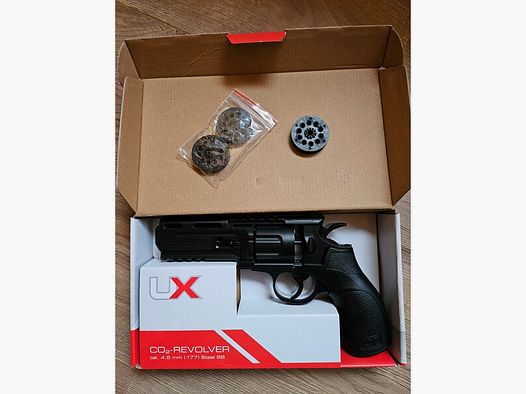 UX Umarex Tornado Co2 Revolver für BBs