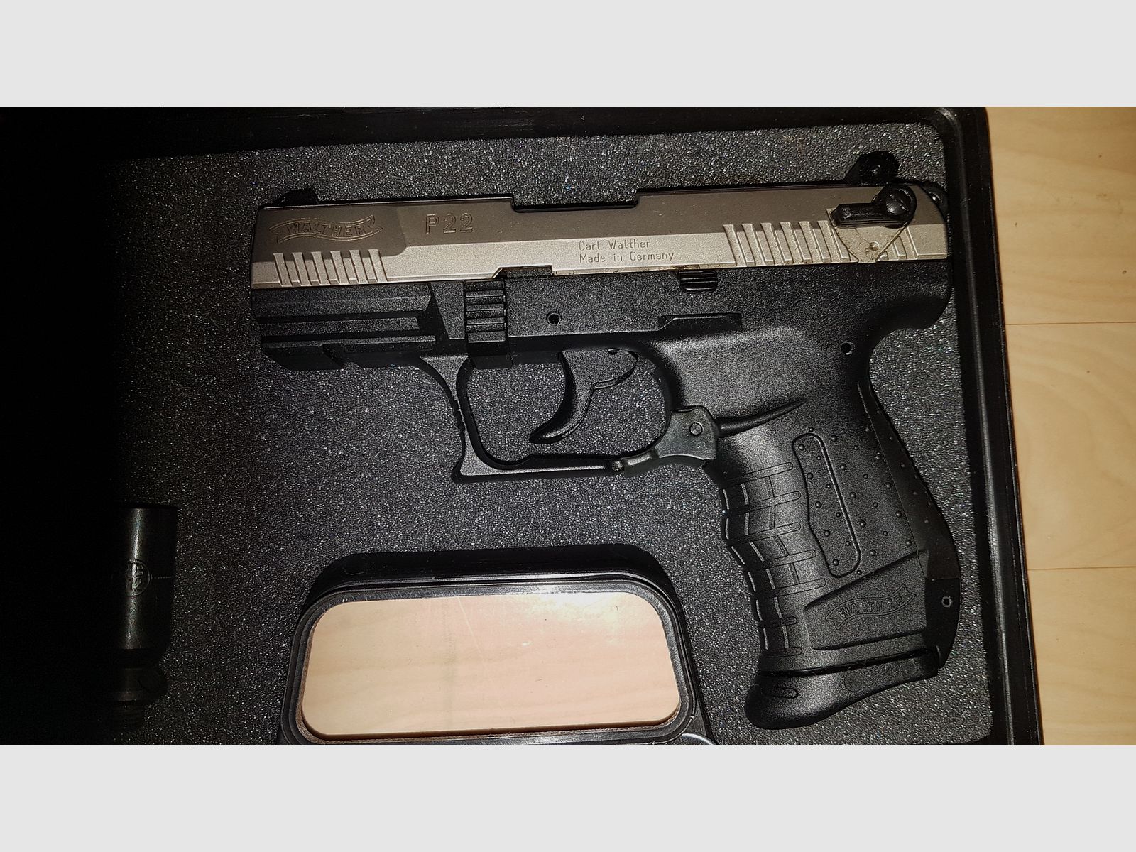 WALTHER P22 Pistolet d'alarme 9 mm P.A.K. Nickelé