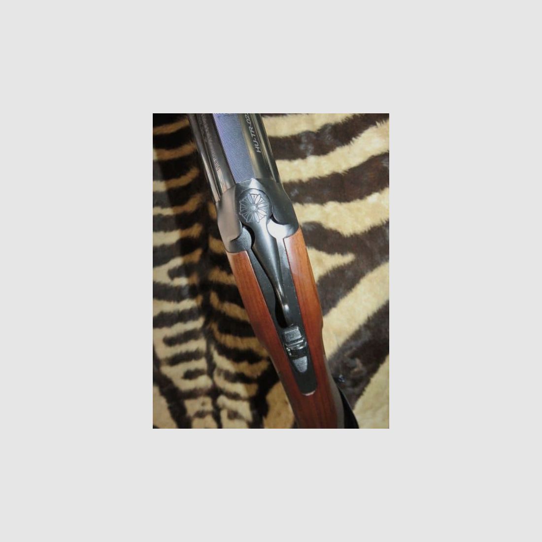 Bockdoppelflinte HUGLU Sporter Kal. 12/76 Lauf 76 cm geliefert mit 5 Chokes und Waffenkoffer, Bild 8 von 11