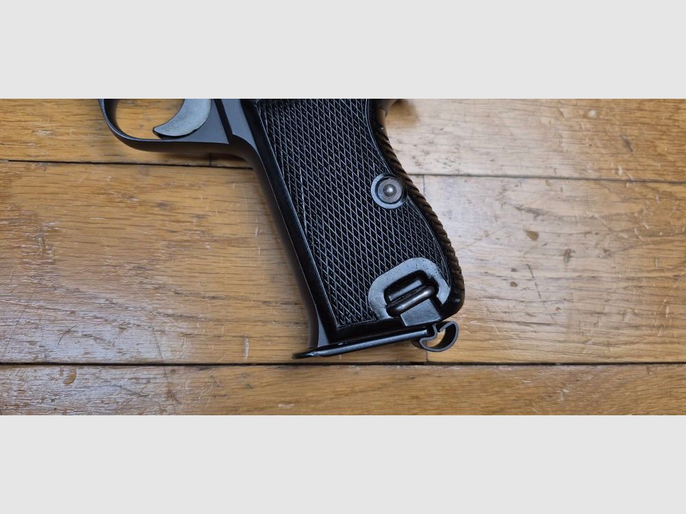 Bellissimo pistola SIG P210-2 – Mito del 9 para – Arma militare del 4° contratto – Circa 1957/60-62 – Ottima brunitura – Funzionamento e canna da sogno – 2° caricatore e fondina (il tutto!) forniti in aggiunta – Condizioni TBE+/TBE++!, immagine 4 di 26