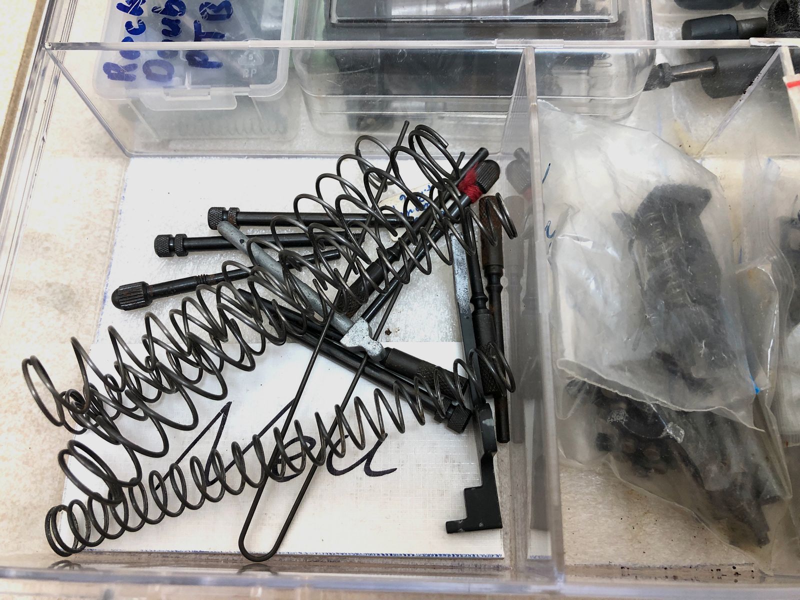 ••• #1 Ersatzteile - Reparatur-Konvolut für Schreckschusswaffen •••