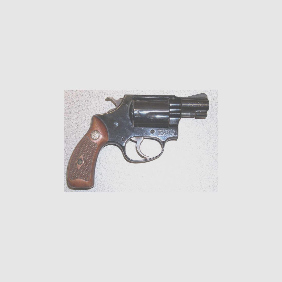 Smith u. Wesson - USA	 37, Bild 1 von 2
