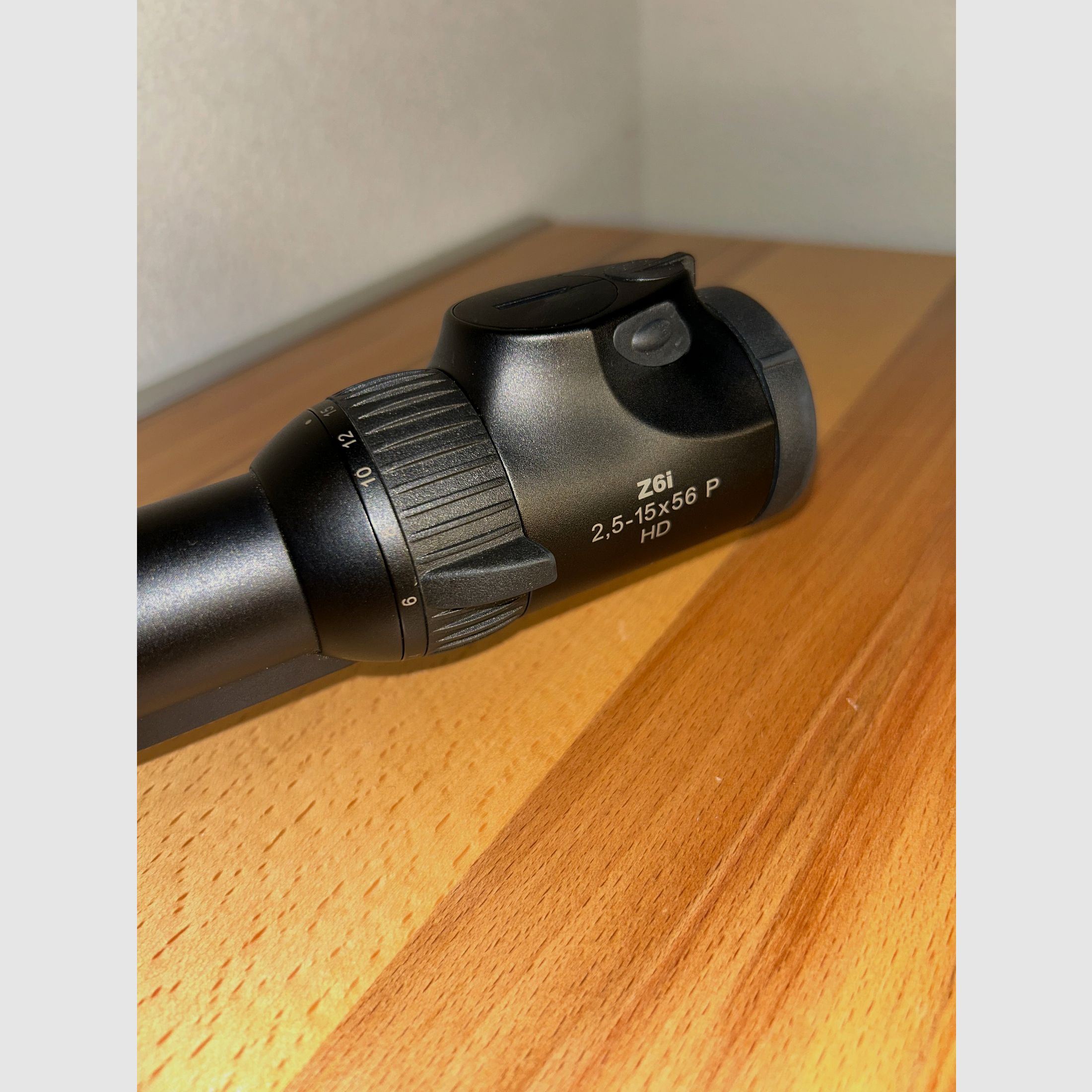 Swarovski Optik Z6i 2. generacji 2,5-15x56, z szyną i wieżą balistyczną